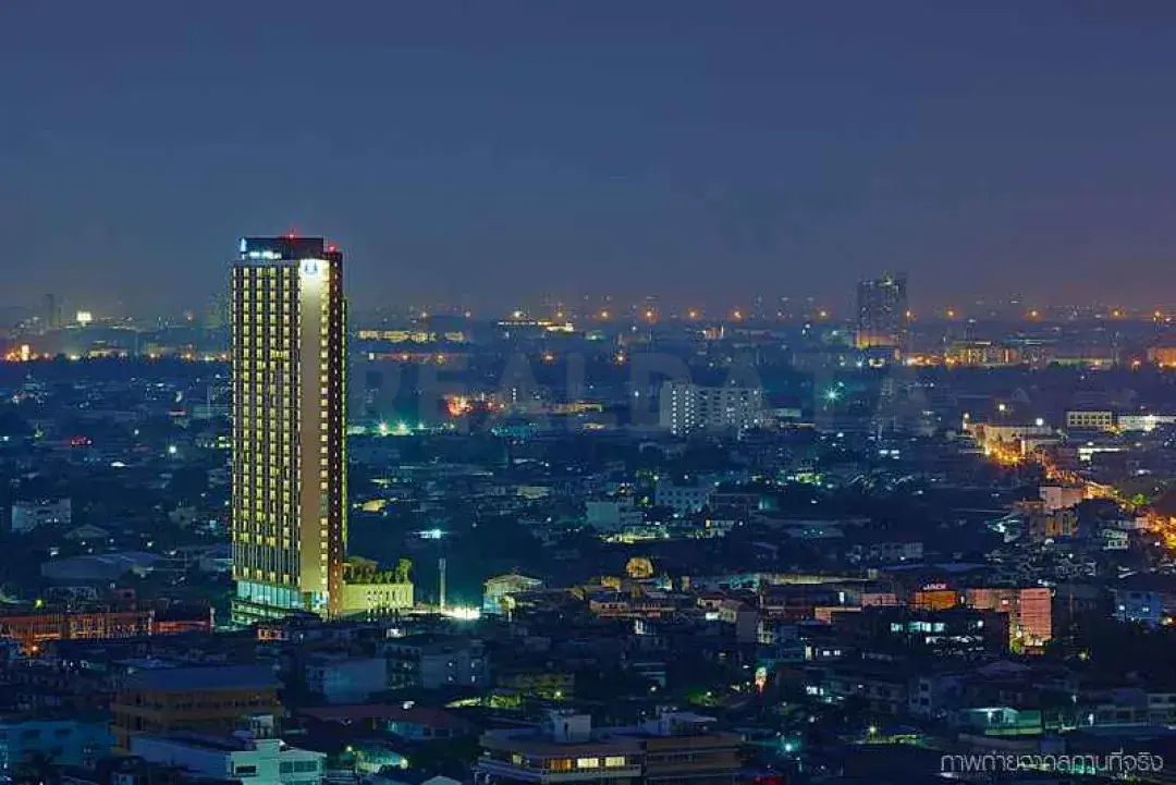 LUMPINI PLACE