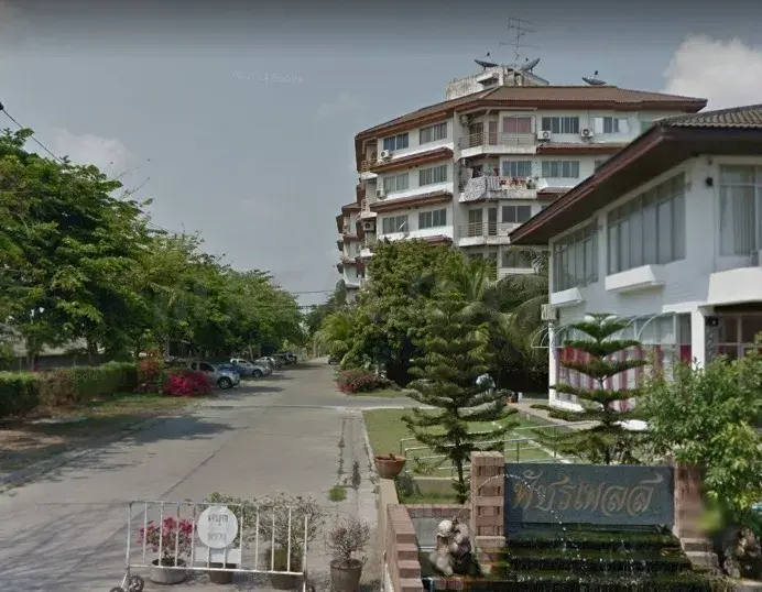 Patchara Place