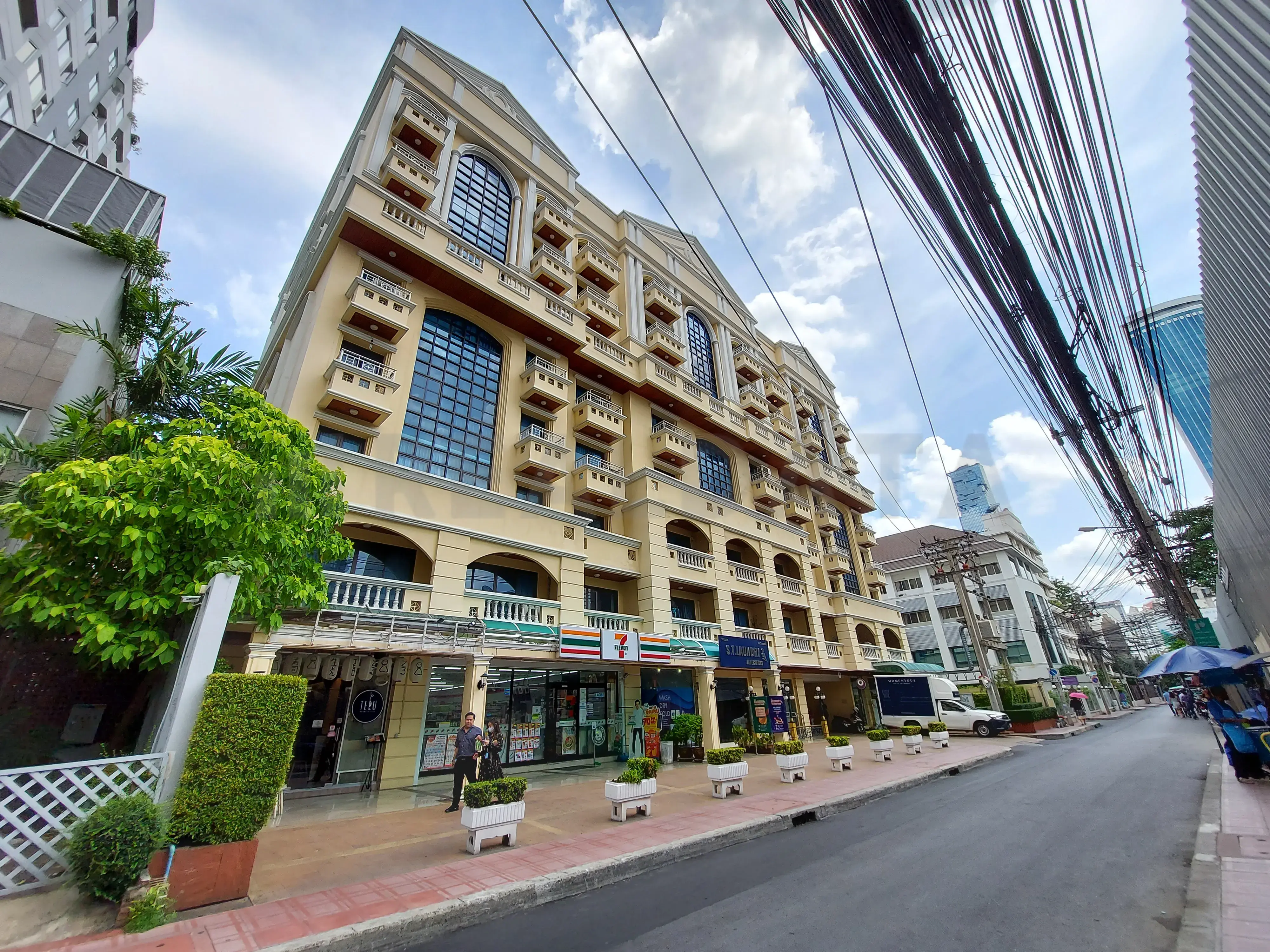 SILOM TERRACE