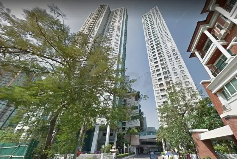 LUMPINI PLACE