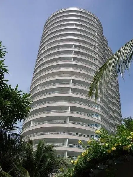 Baan Ruenrom