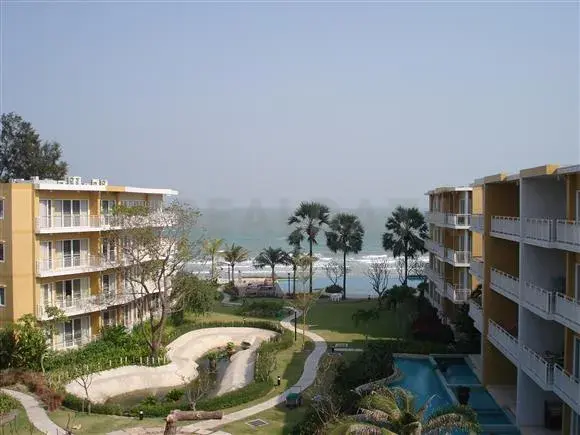 Baan Ploen Talay