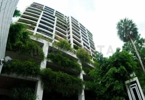 Polo Park Condominium