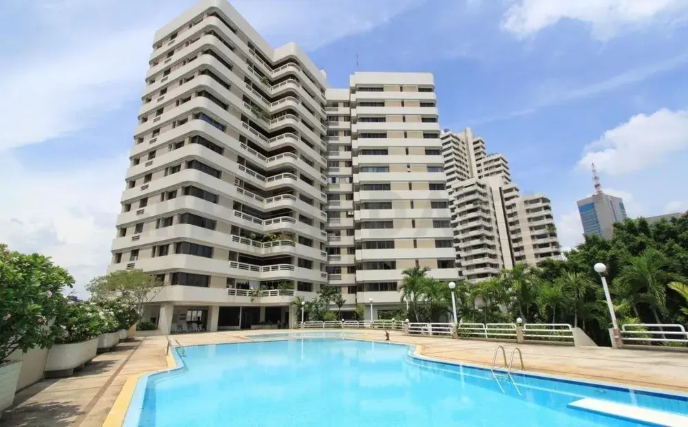 Promsuk Condominium