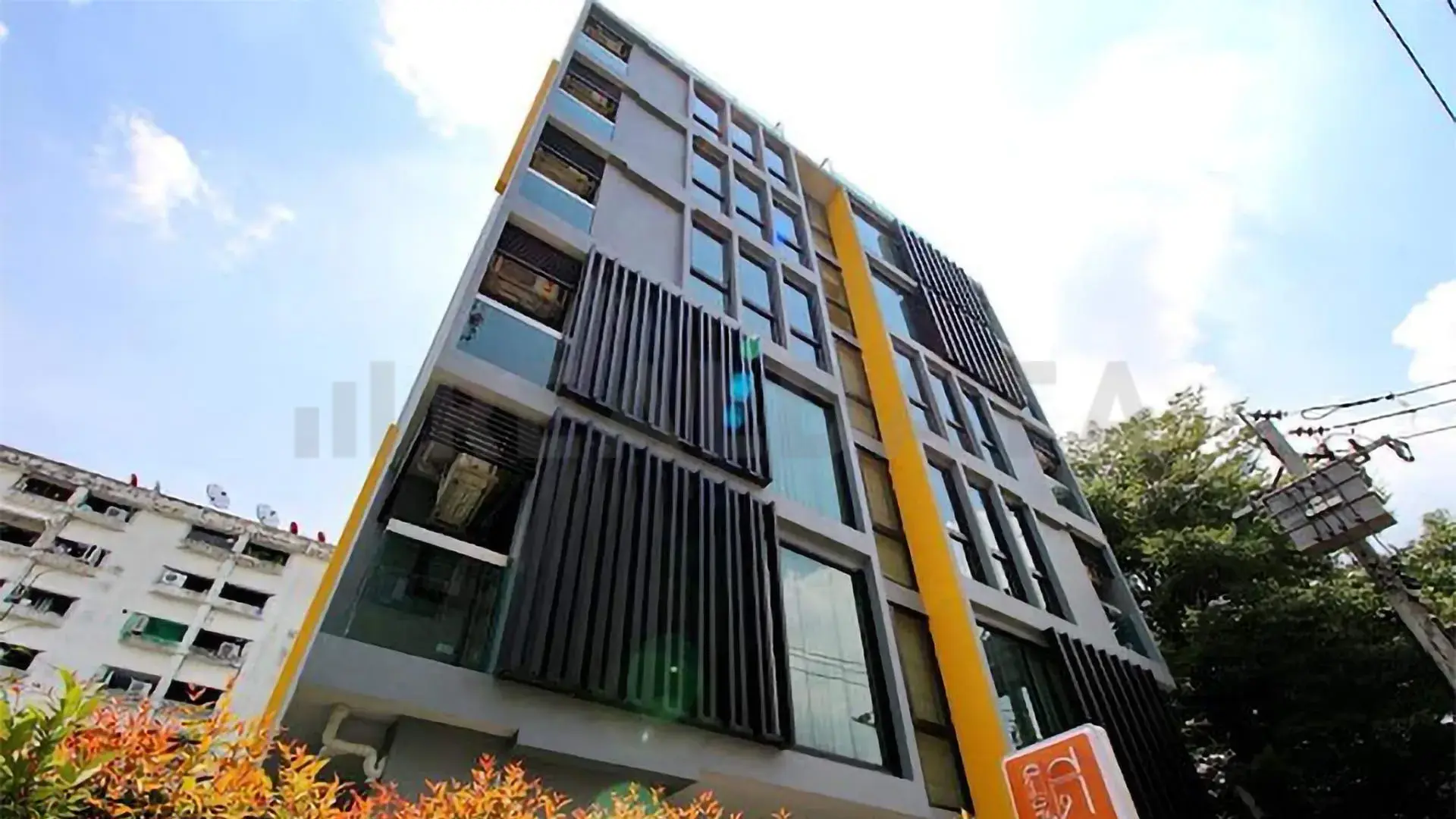 Mee Sin Dee Apartment Condo