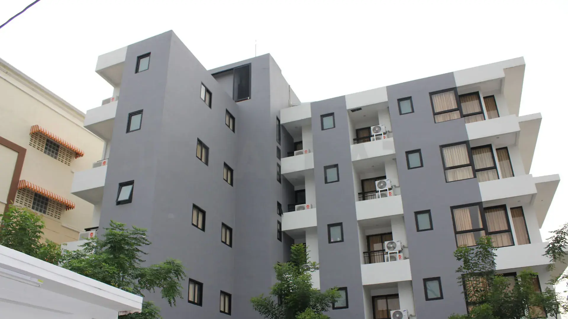 UTD Aries Hotel & residence