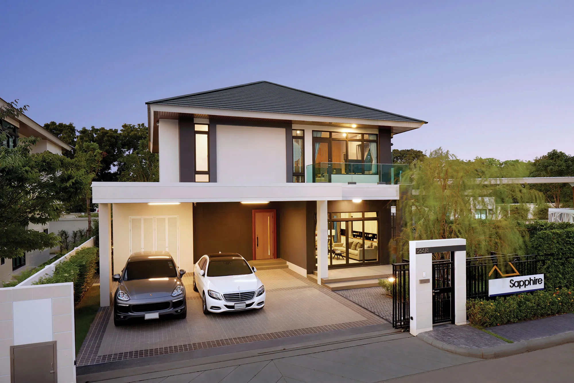 Trendy Exclusive