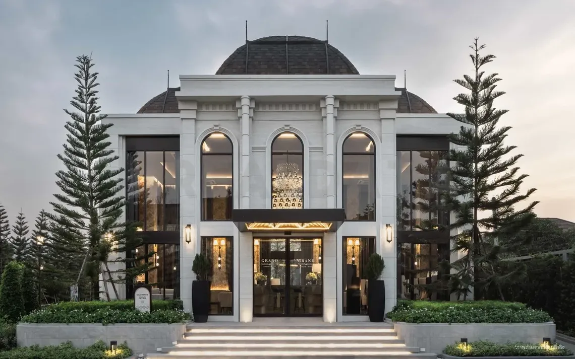 Grand Bangkok Boulevard