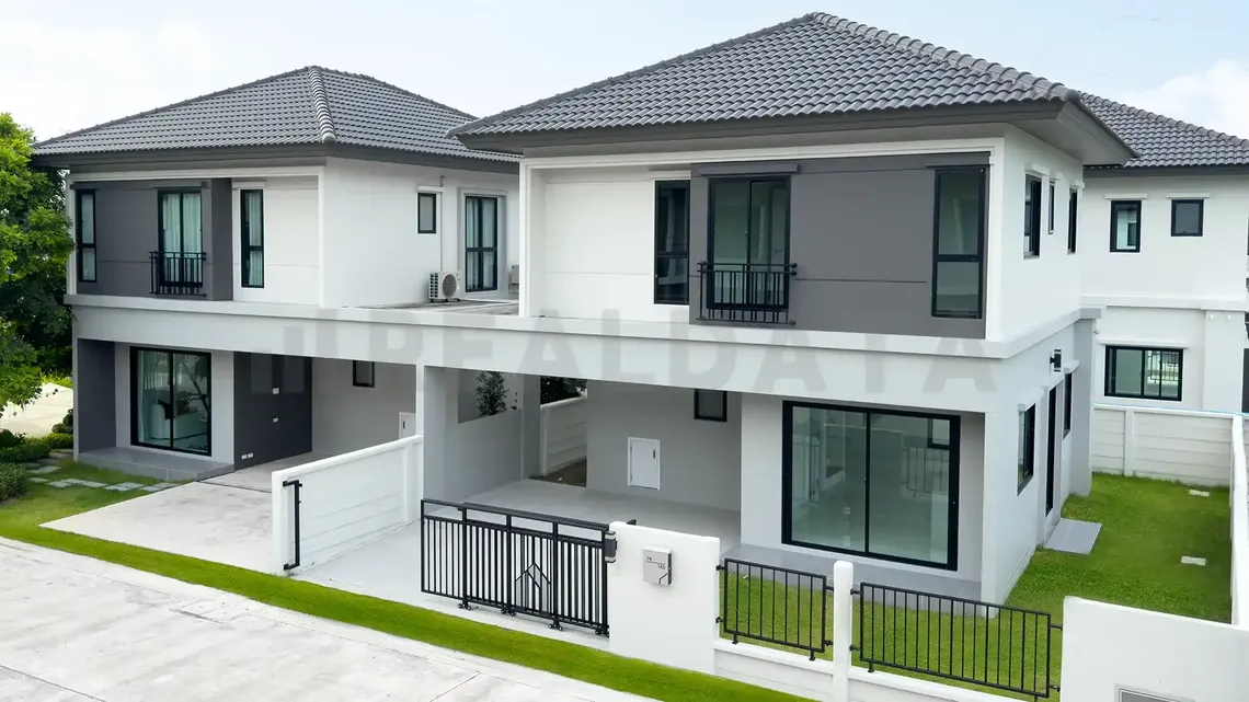 BRITANIA HOME