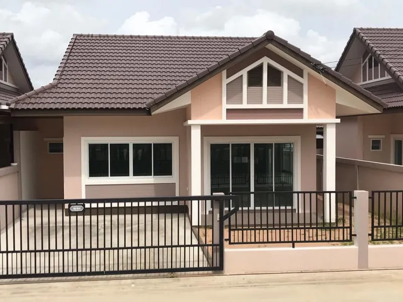 B Leaf Home Sport Village