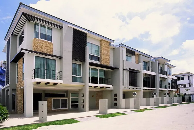 THANAPAT HAUS
