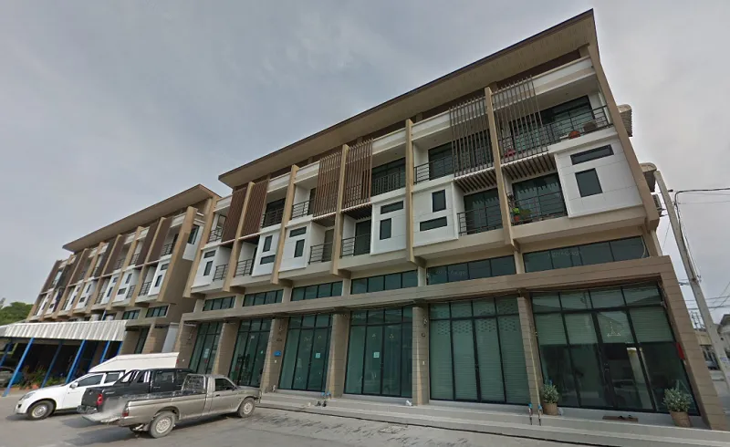 Baan Thanarin Townhome